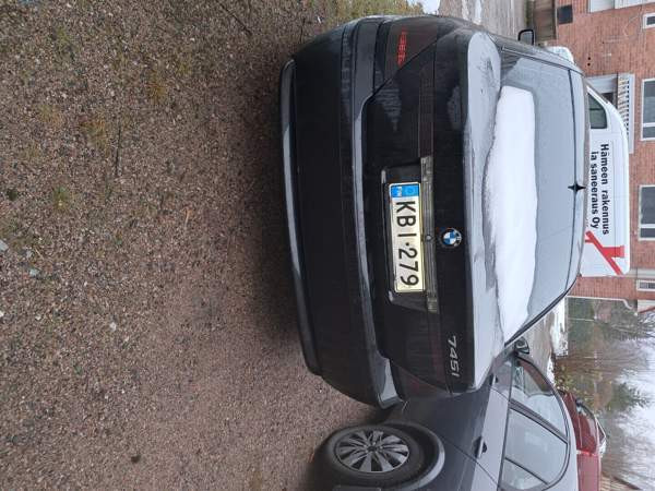 BMW 745 Hausjärvi - valokuva 4