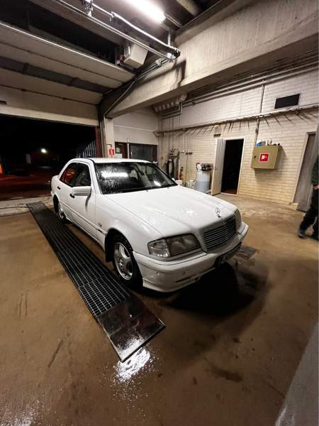 Mercedes-Benz C Kempele - valokuva 2