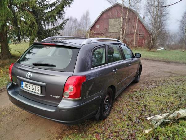 Toyota Avensis Kankaanpää - valokuva 4