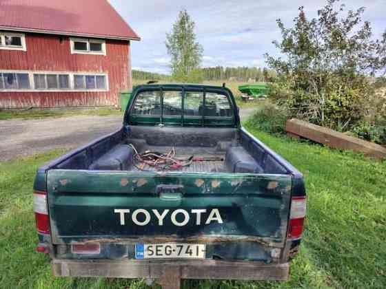 Toyota Hilux Pöytyä