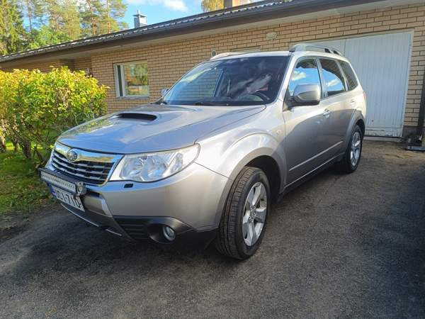 Subaru Forester Joensuu - valokuva 1