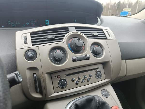 Renault Grand Scenic Макао - изображение 8