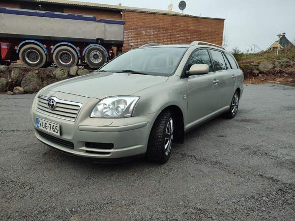 Toyota Avensis Nokia - valokuva 1