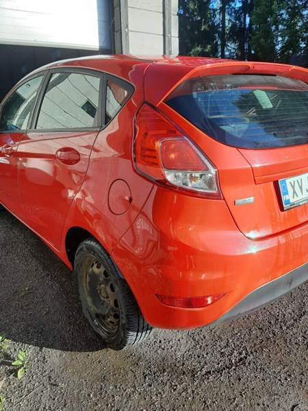 Ford Fiesta Мянтсяля - изображение 3