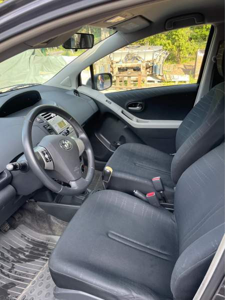 Toyota Yaris Turtkul - valokuva 3