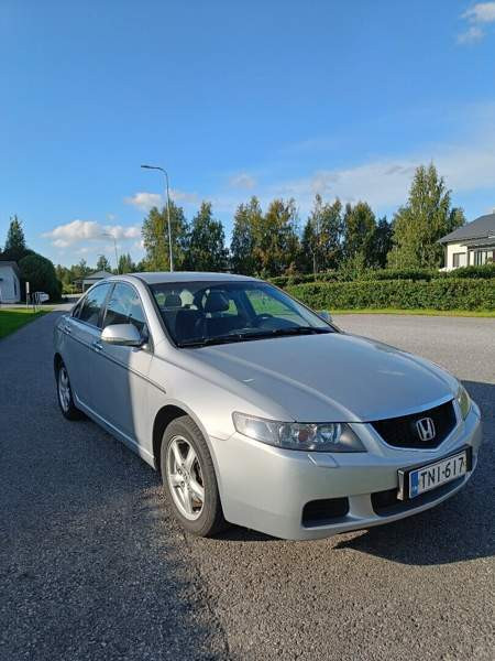 Honda Accord Raahe - valokuva 2