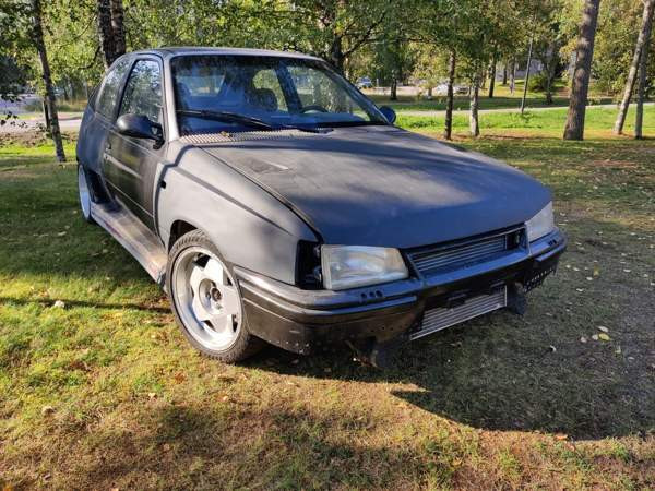 Opel Kadett Uusikaupunki - valokuva 1