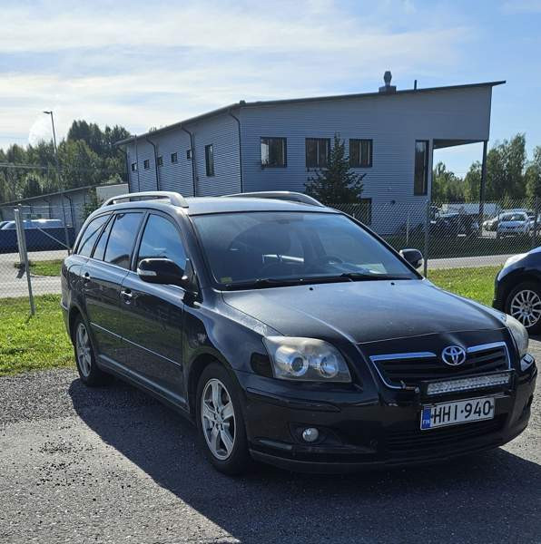 Toyota Avensis Оулу - изображение 1