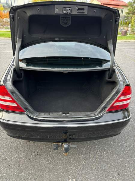 Mercedes-Benz C Ювяскюля - изображение 4