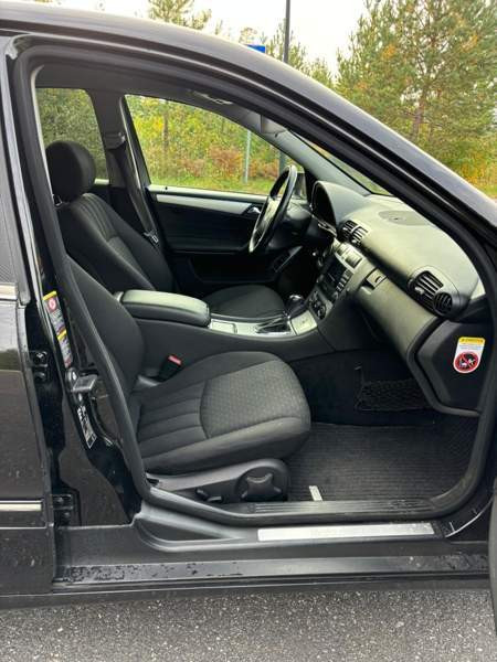 Mercedes-Benz C Ювяскюля - изображение 2