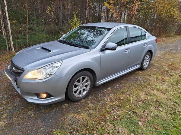 Subaru Legacy Oulu - valokuva 2