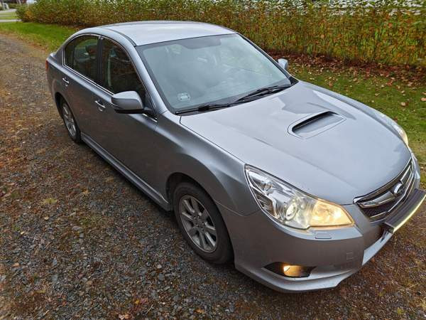 Subaru Legacy Oulu - valokuva 4
