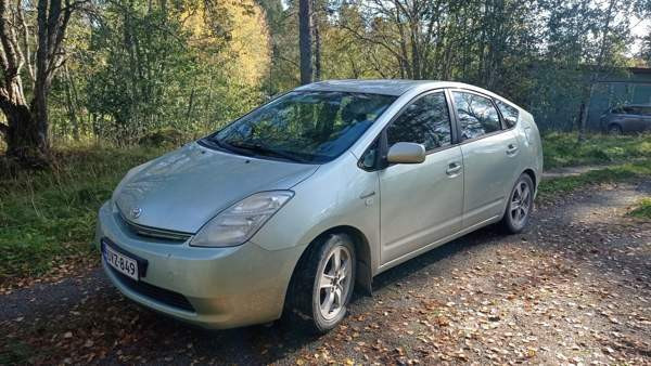 Toyota Prius Vesilahti - valokuva 1