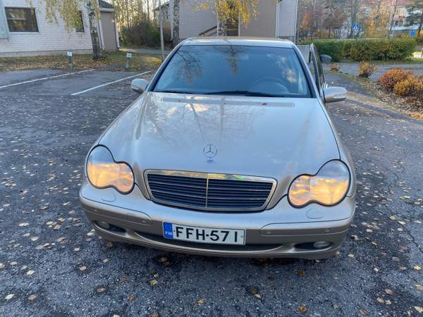 Mercedes-Benz C Espoo - valokuva 2