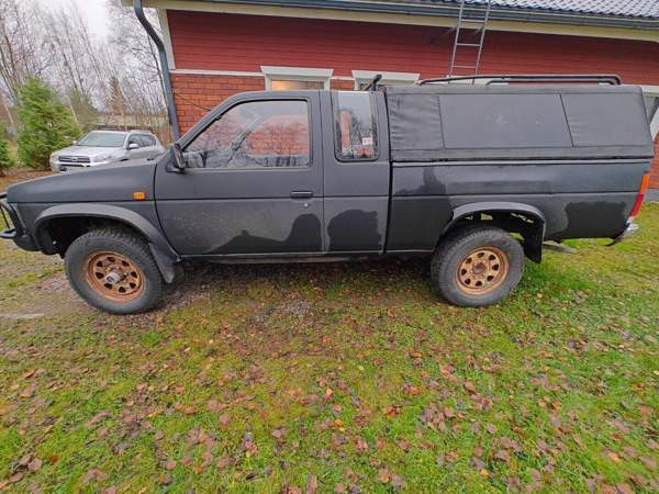 Nissan King Cab Taksimo - valokuva 5