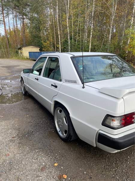 Mercedes-Benz 190 Ювяскюля - изображение 7