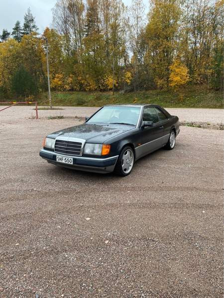 Mercedes-Benz 230 Porvoo - valokuva 1