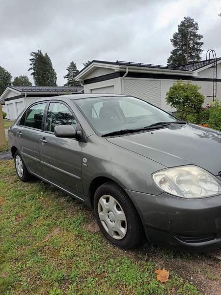 Toyota Corolla Вантаа - изображение 2