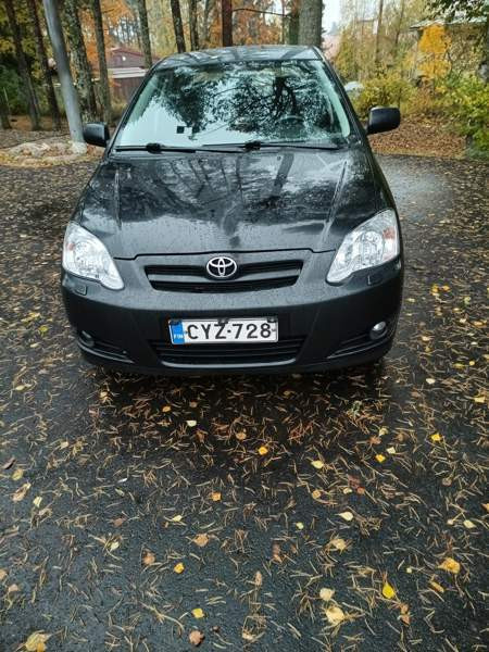 Toyota Corolla Glebychevo - valokuva 1