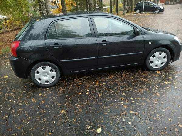 Toyota Corolla Glebychevo - valokuva 4