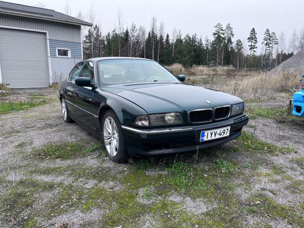 BMW 740 Raasepori - изображение 1