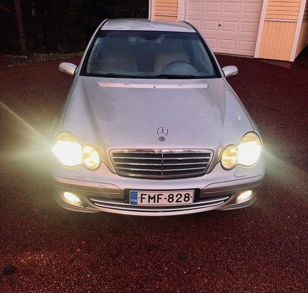 Mercedes-Benz C Jalasjärvi - valokuva 2