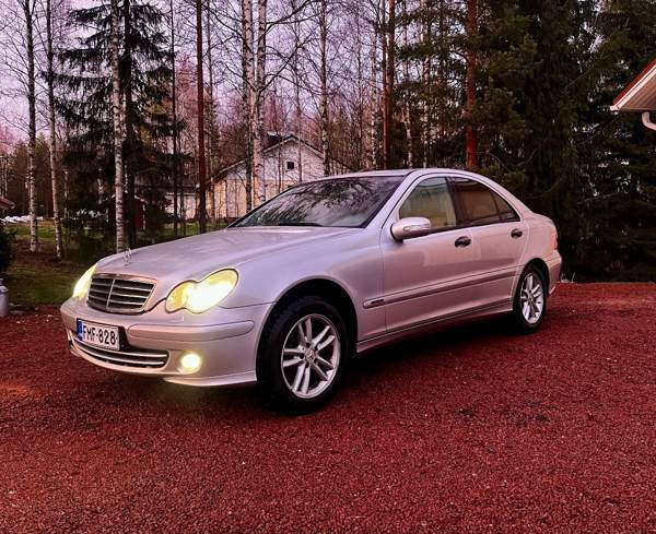 Mercedes-Benz C Jalasjärvi - valokuva 1