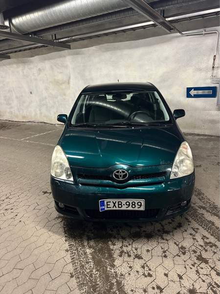 Toyota Corolla Verso Tampere - valokuva 2