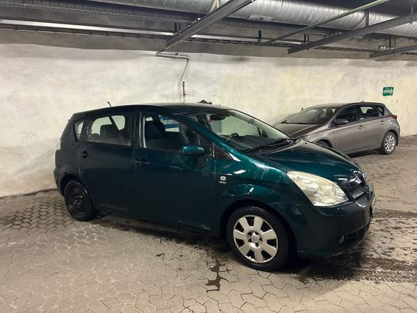 Toyota Corolla Verso Tampere - valokuva 5