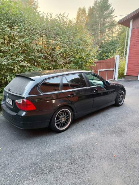 BMW 320 Nurmes - valokuva 2