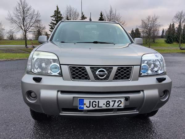 Nissan X-Trail Tampere - valokuva 8