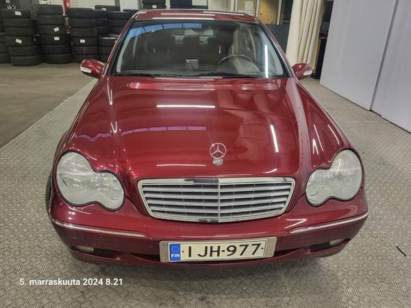 Mercedes-Benz C Эспоо - изображение 1