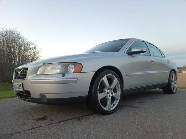 Volvo S60 Sredneuralsk - valokuva 7