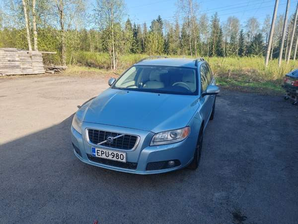 Volvo V70 Oulu - valokuva 1