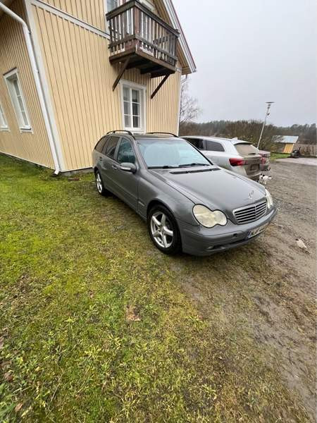 Mercedes-Benz C Кангасала - изображение 1