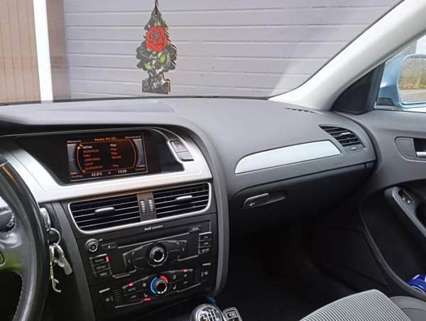 Audi A4 Macau - valokuva 5