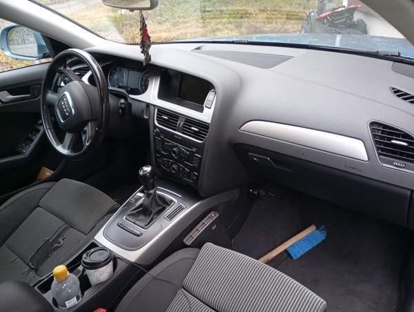 Audi A4 Macau - valokuva 4