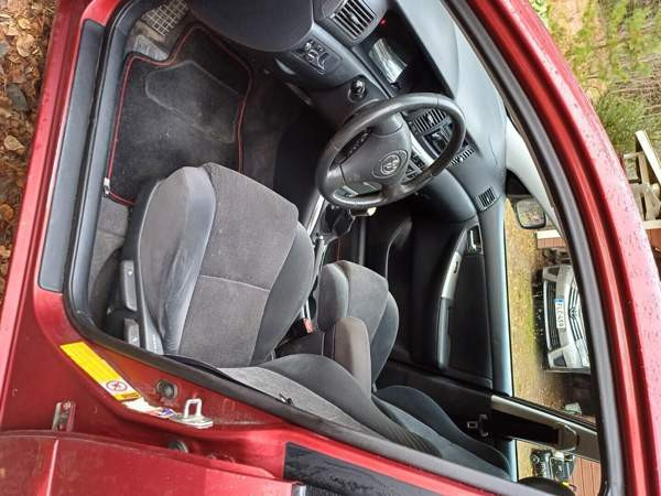Toyota Corolla Луга - изображение 5