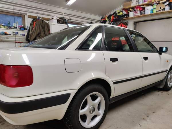 Audi 80 Parkano - изображение 1