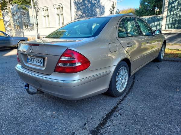 Mercedes-Benz E Коккола - изображение 6