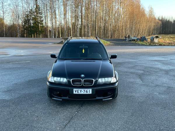 BMW 320 Kruunupyy – foto 2