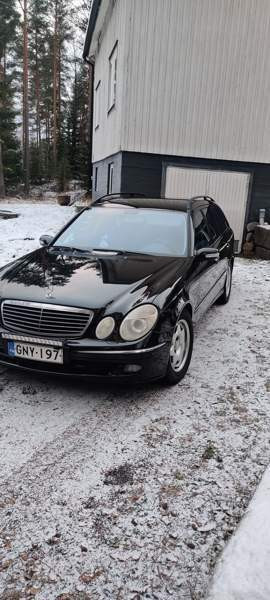 Mercedes-Benz E Yläne - photo 1