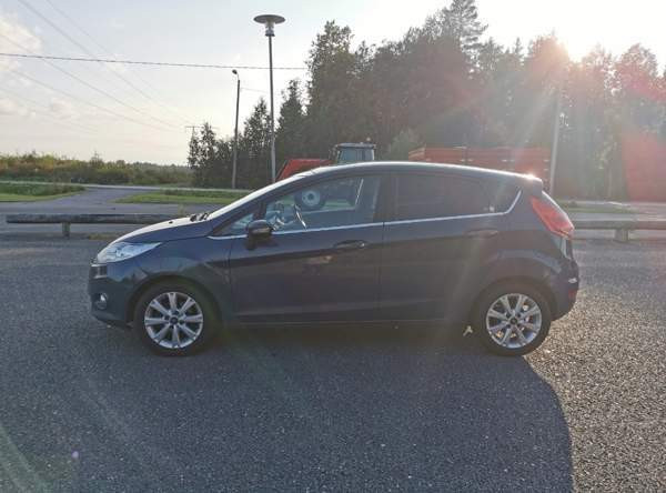 Ford Fiesta Tyrnävä - valokuva 2