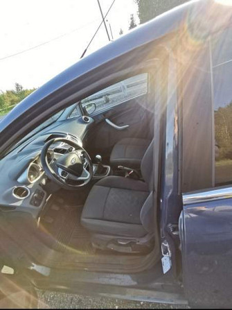 Ford Fiesta Tyrnävä - valokuva 8