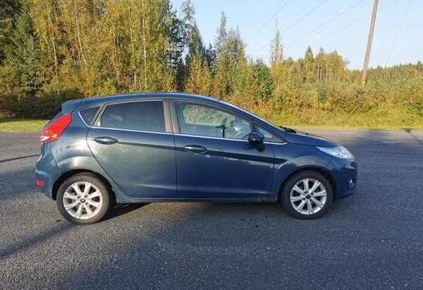 Ford Fiesta Tyrnävä – foto 4