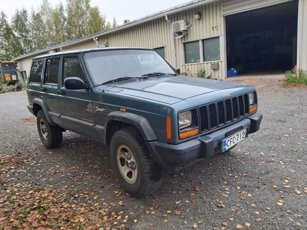 Jeep Cherokee Tampere - valokuva 1