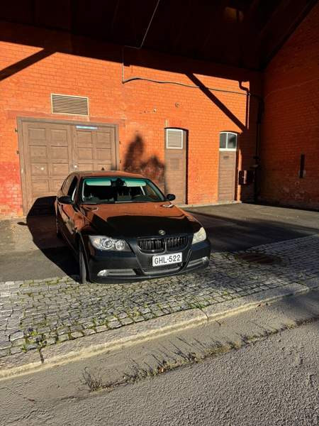 BMW 318 Форсса - изображение 1