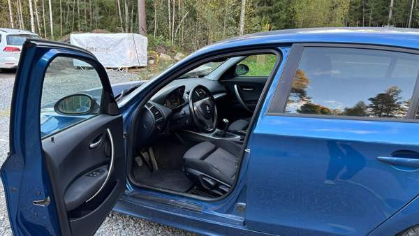 BMW 120 Macau - valokuva 8