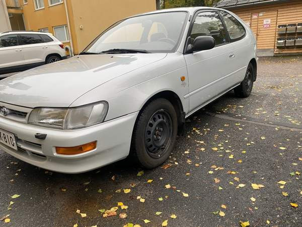 Toyota Corolla Helsinki - valokuva 1