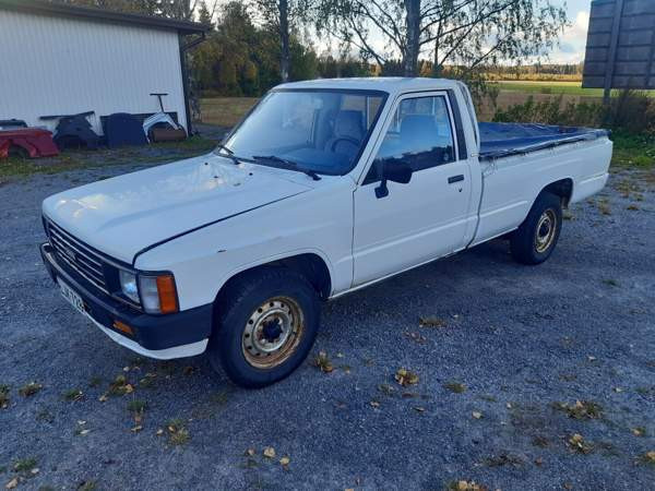 Toyota Hilux Alavus - valokuva 1